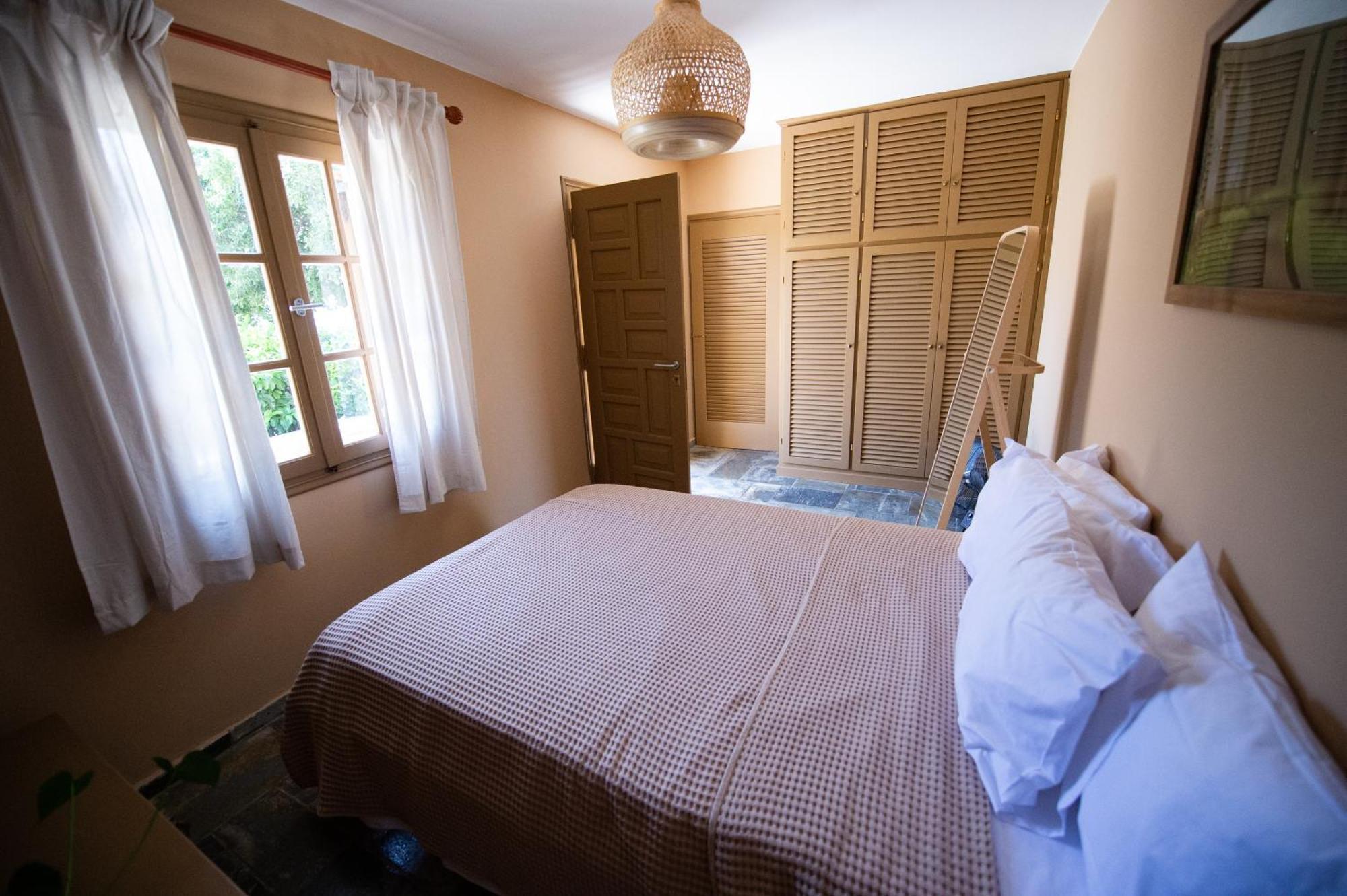 Getaway Andros Villa Kourelio Exterior photo